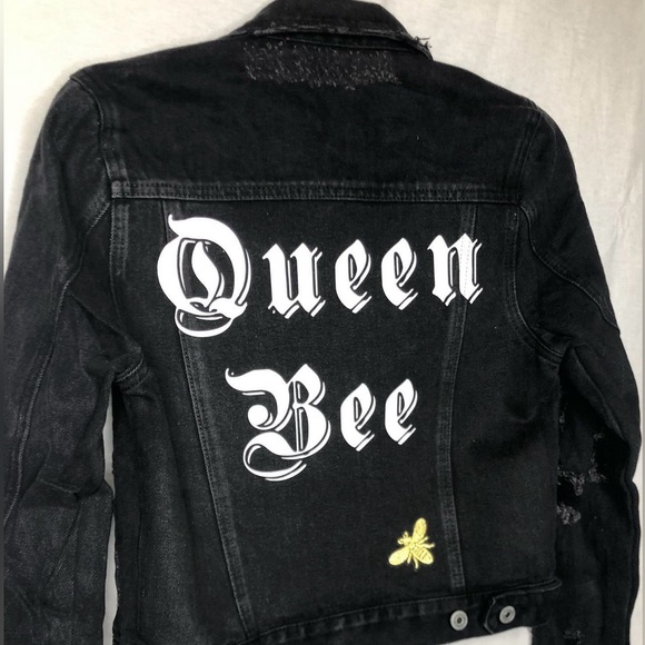 Queen Bee Denim - Picture 2 of 4